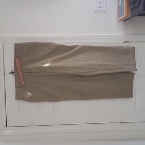 L.L. Bean flannel lined chinos 40x32
